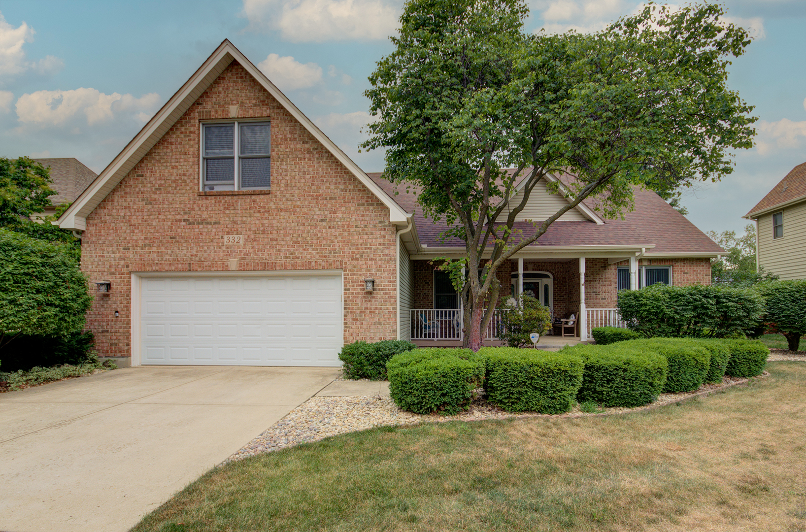 332 Stonemill Lane, Oswego, IL 60543