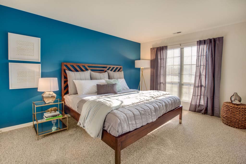 70 Lincoln Oaks Drive #705, Willowbrook, IL 60527