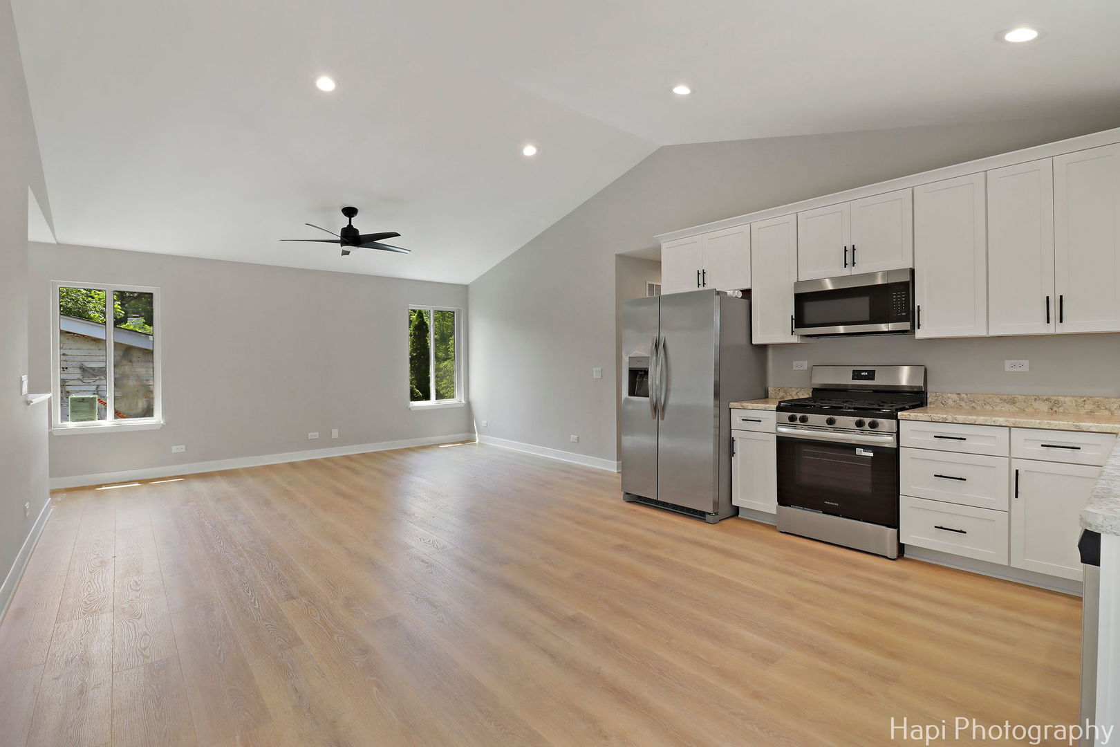 3238 GABRIEL Avenue, Zion, IL 60099