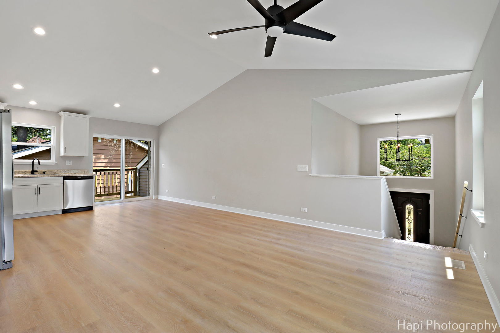 3238 GABRIEL Avenue, Zion, IL 60099