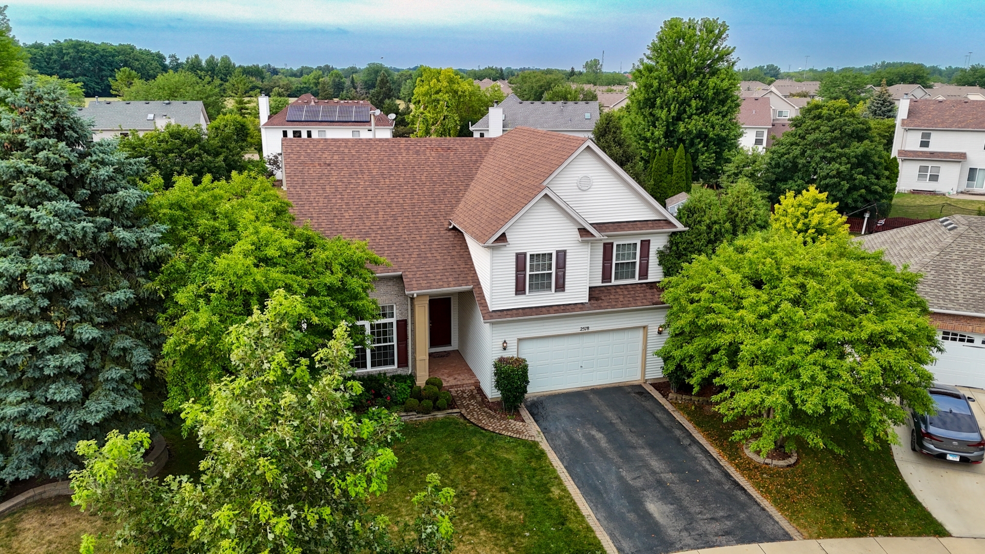 2578 Crestview Drive, Aurora, IL 60502