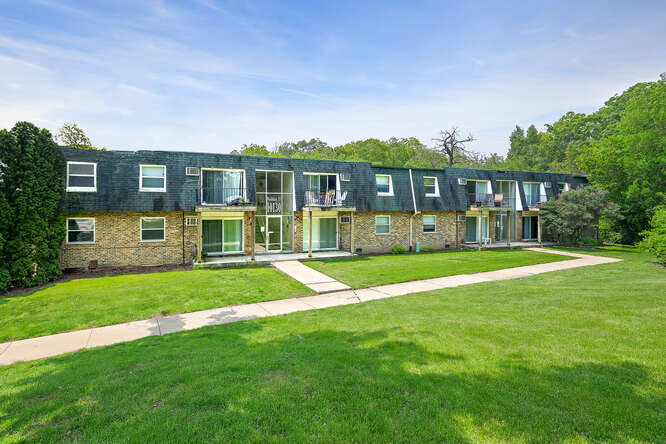 10130 S 84th Terrace #11107, Palos Hills, IL 60465