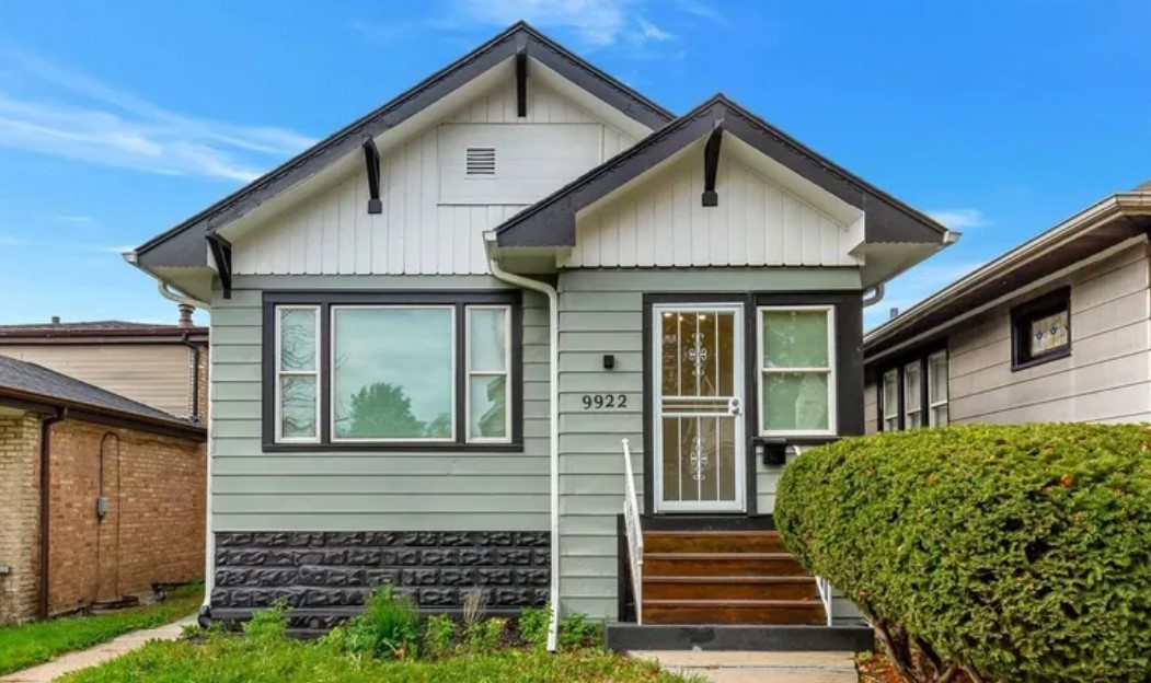 9922 S Yale Avenue, Chicago, IL 60628