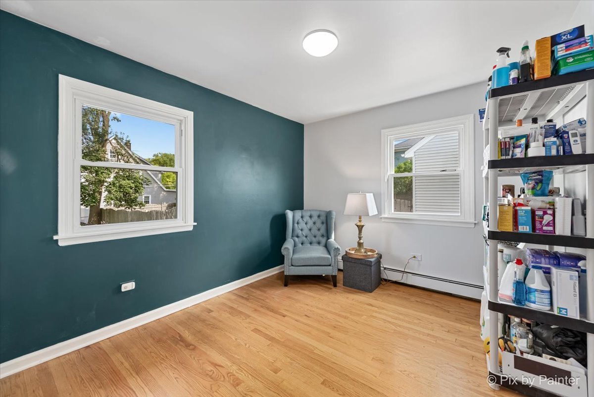 303 S President Street, Wheaton, IL 60187
