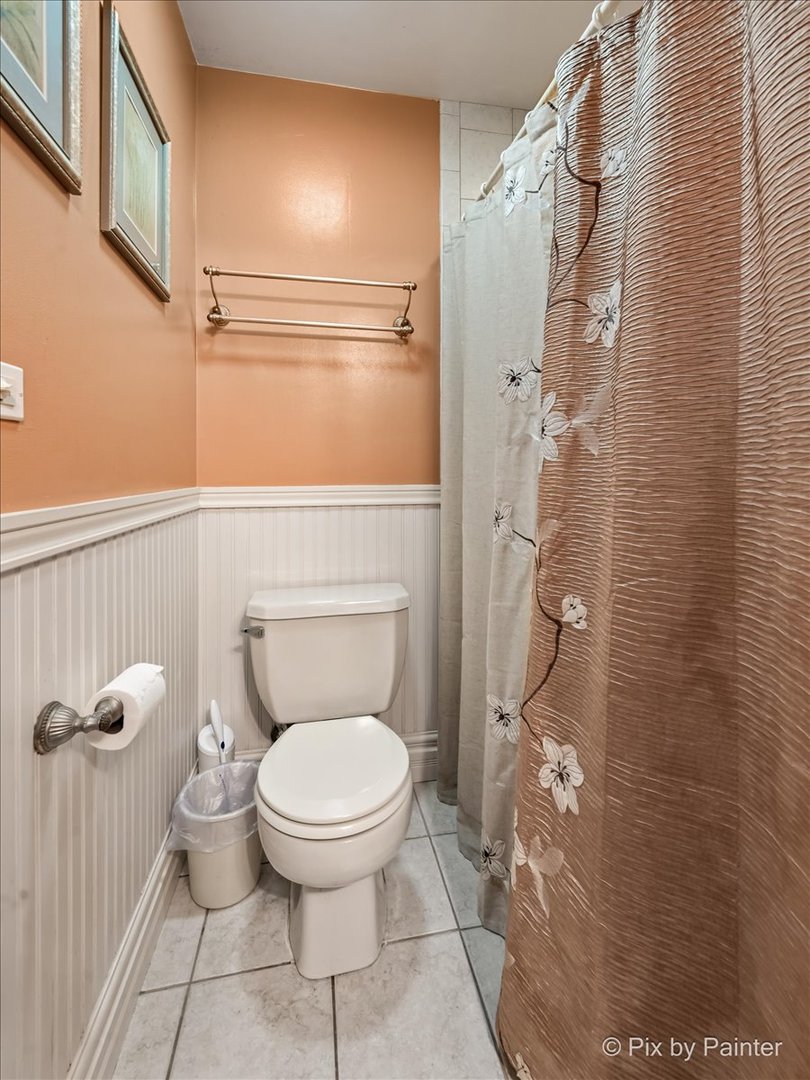 303 S President Street, Wheaton, IL 60187