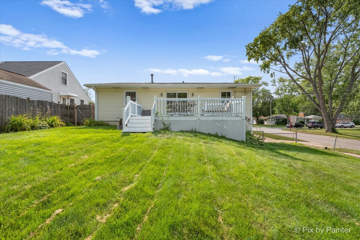303 S President Street, Wheaton, IL 60187