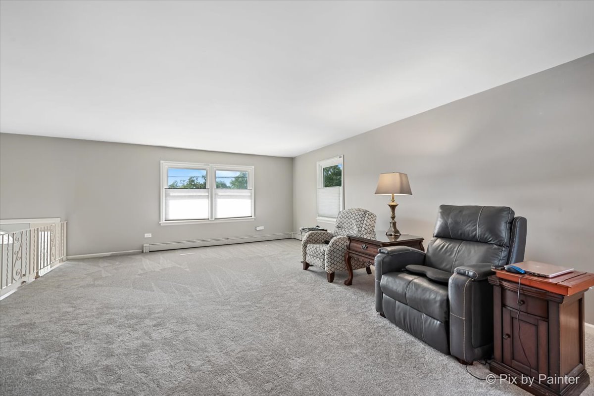 303 S President Street, Wheaton, IL 60187
