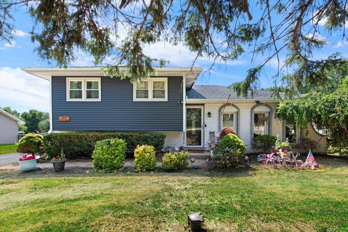 0N352 Sunset Avenue, West Chicago, IL 60185
