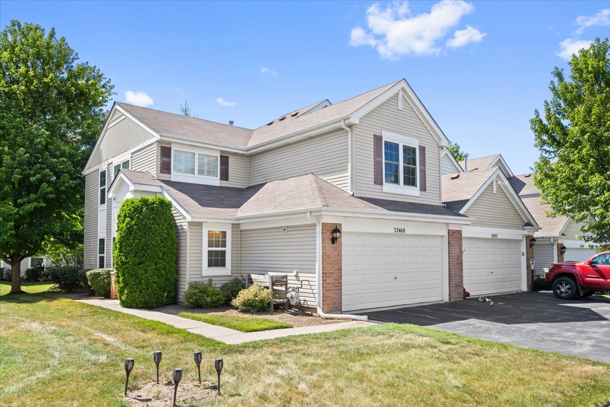 32468 Mackinac Lane, Lakemoor, IL 60051
