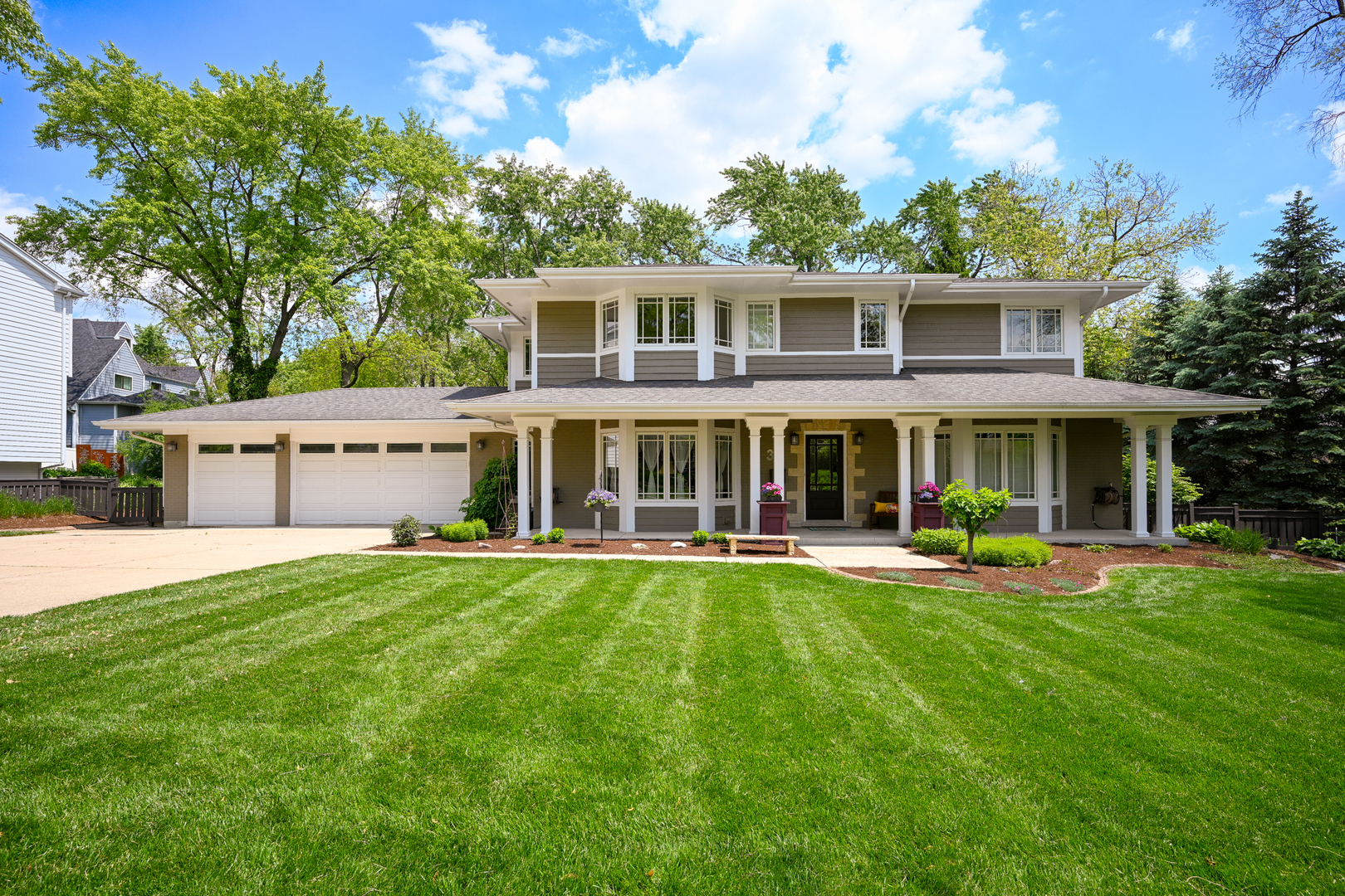 33 Sunset Avenue, Glen Ellyn, IL 60137