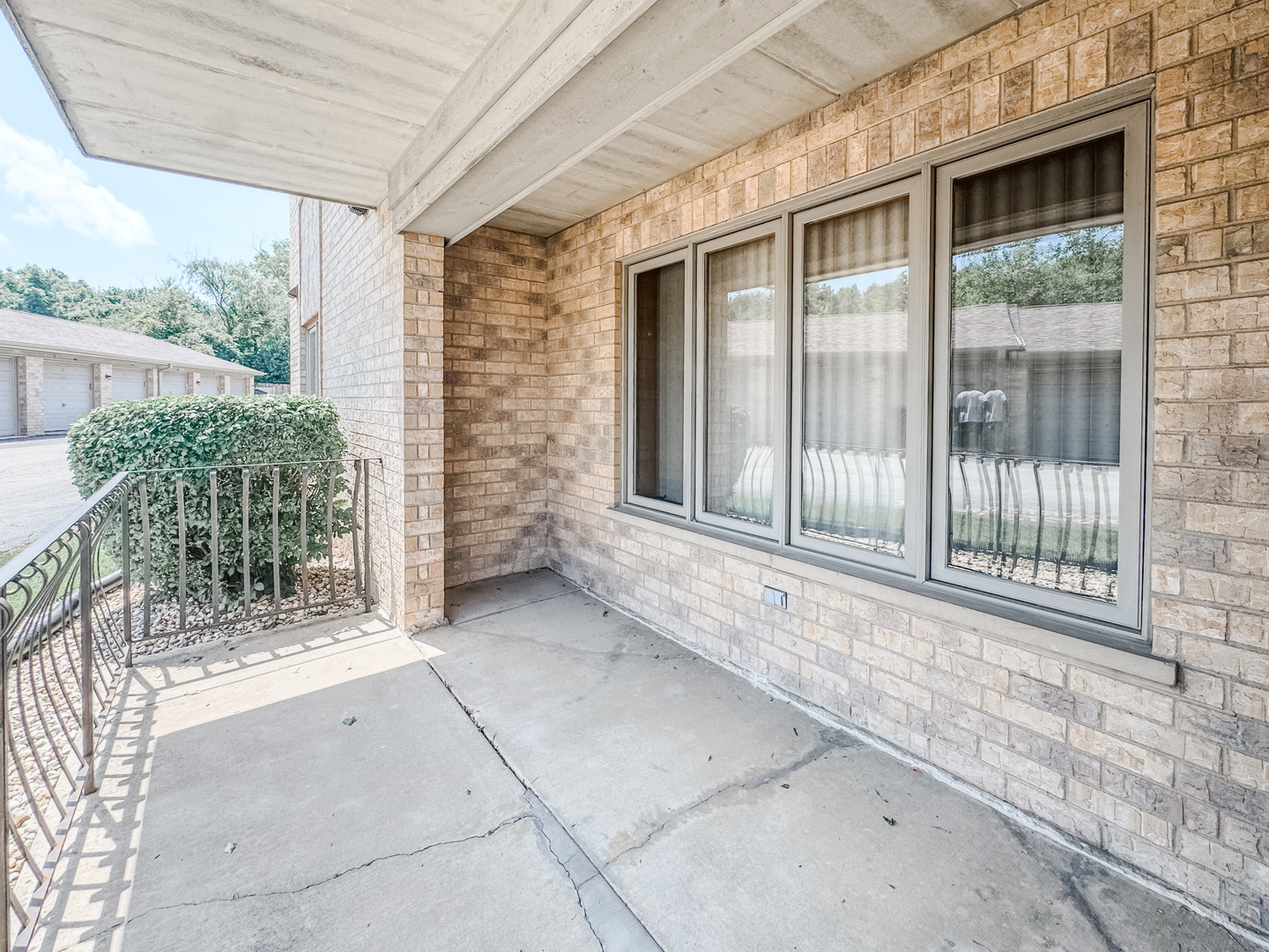 5140 Shadow Creek Drive #1, Oak Forest, IL 60452