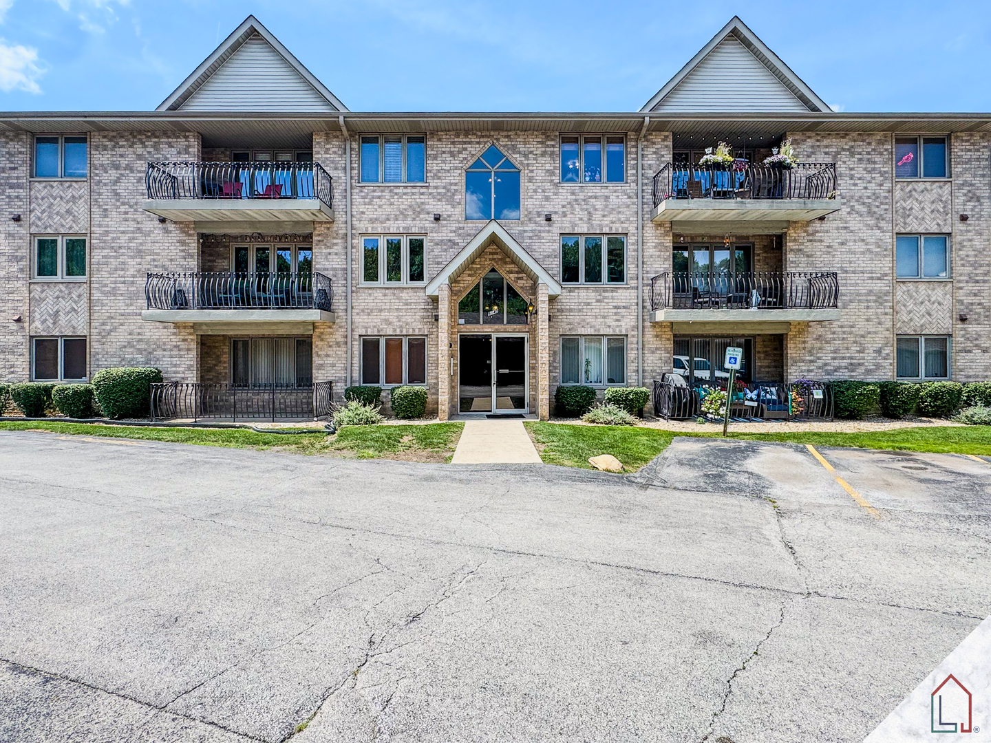 5140 Shadow Creek Drive #1, Oak Forest, IL 60452