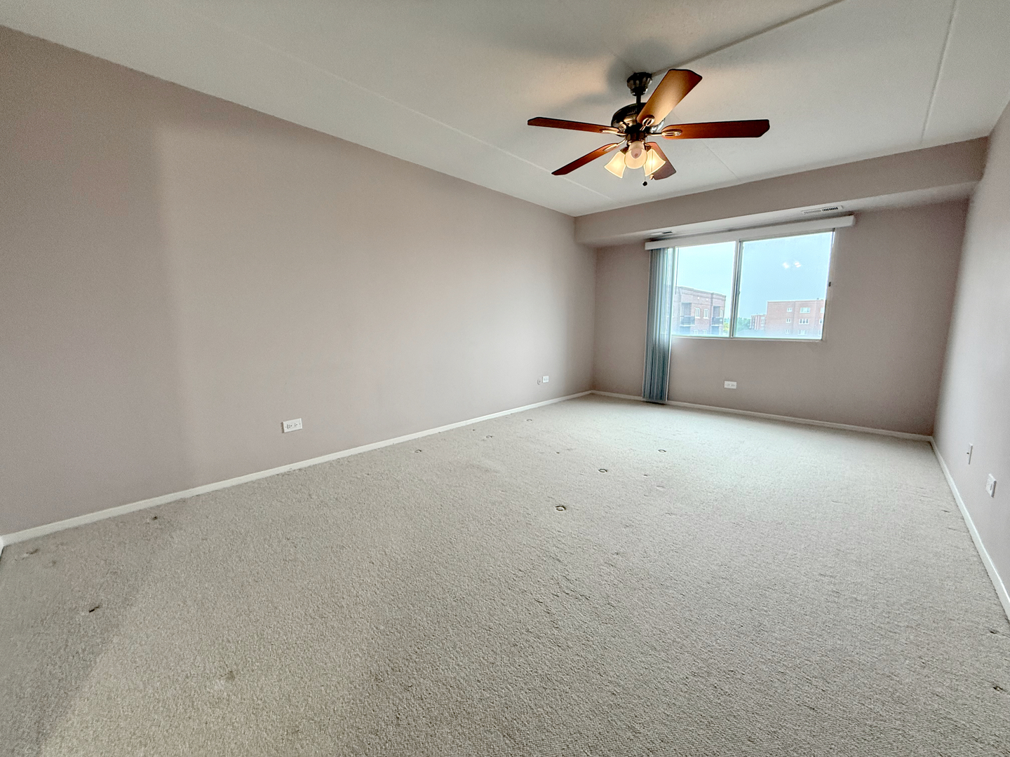 555 Graceland Avenue #505, Des Plaines, IL 60016