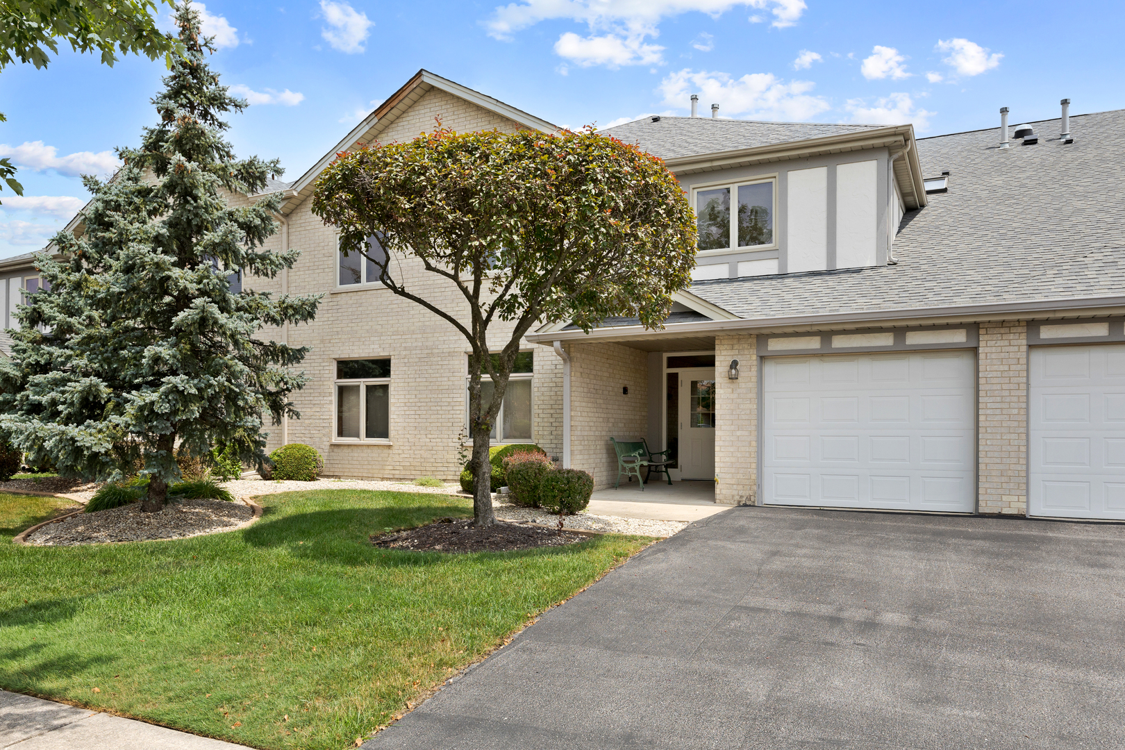 18423 PINE LAKE Drive #2, Tinley Park, IL 60477