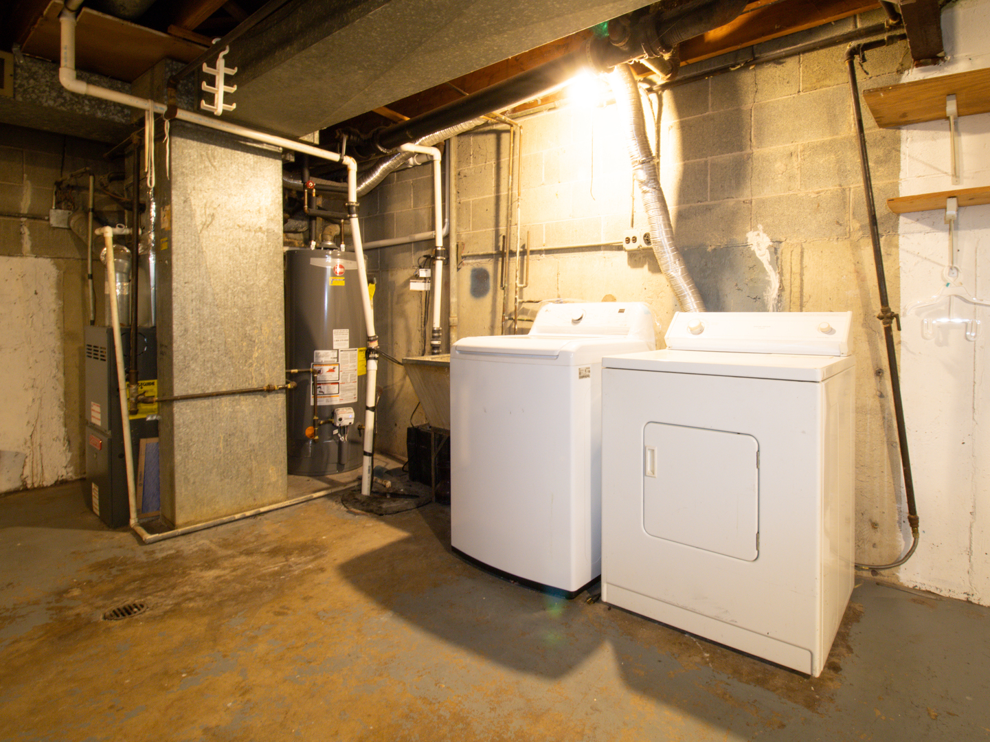 905 W North Avenue #A, Villa Park, IL 60181