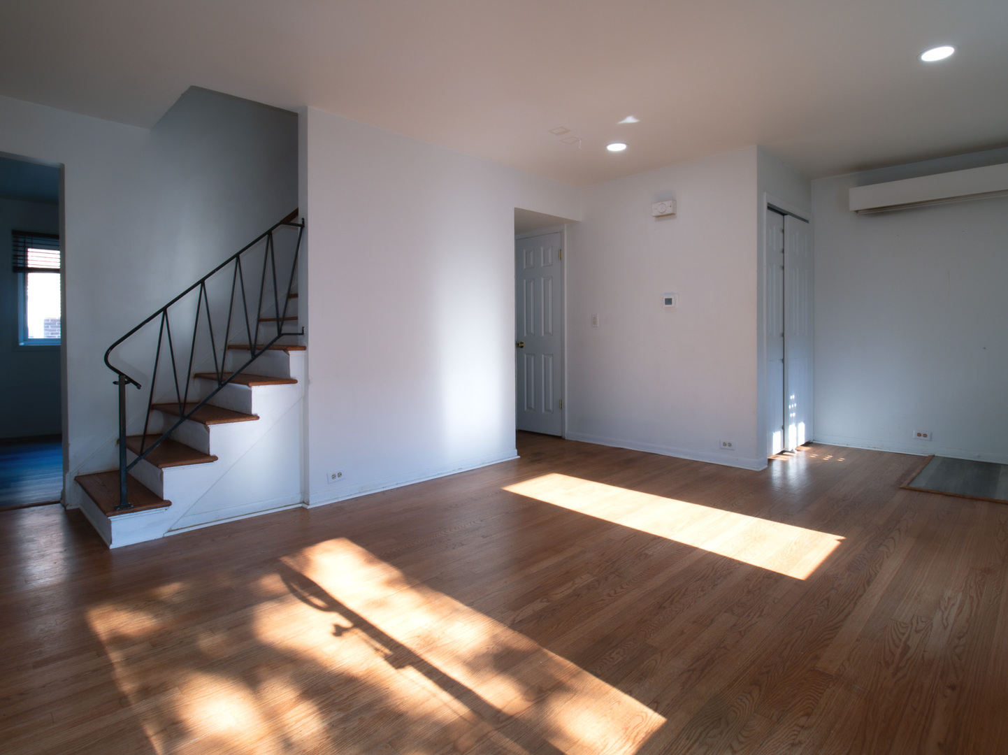 905 W North Avenue #A, Villa Park, IL 60181