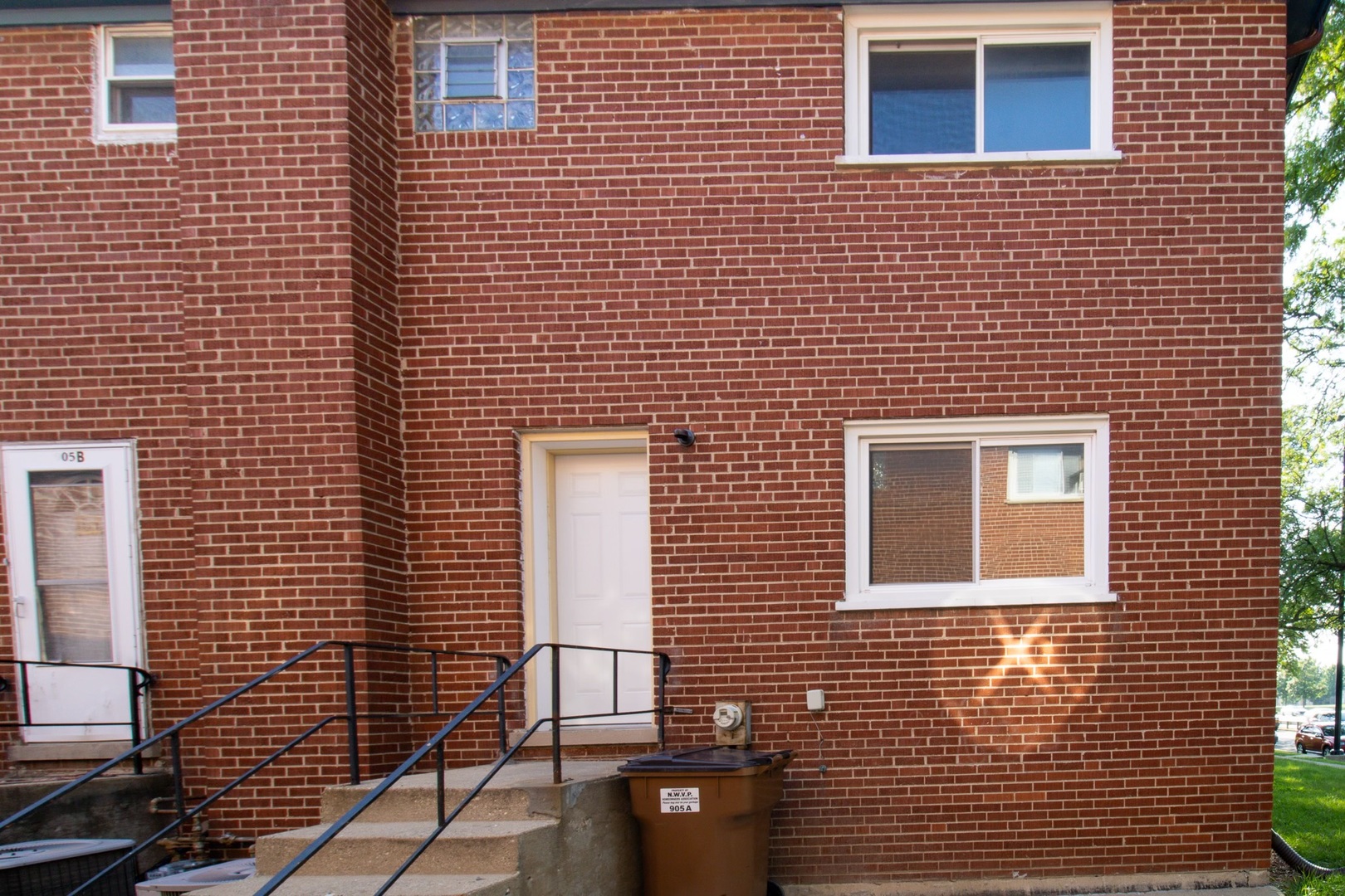 905 W North Avenue #A, Villa Park, IL 60181