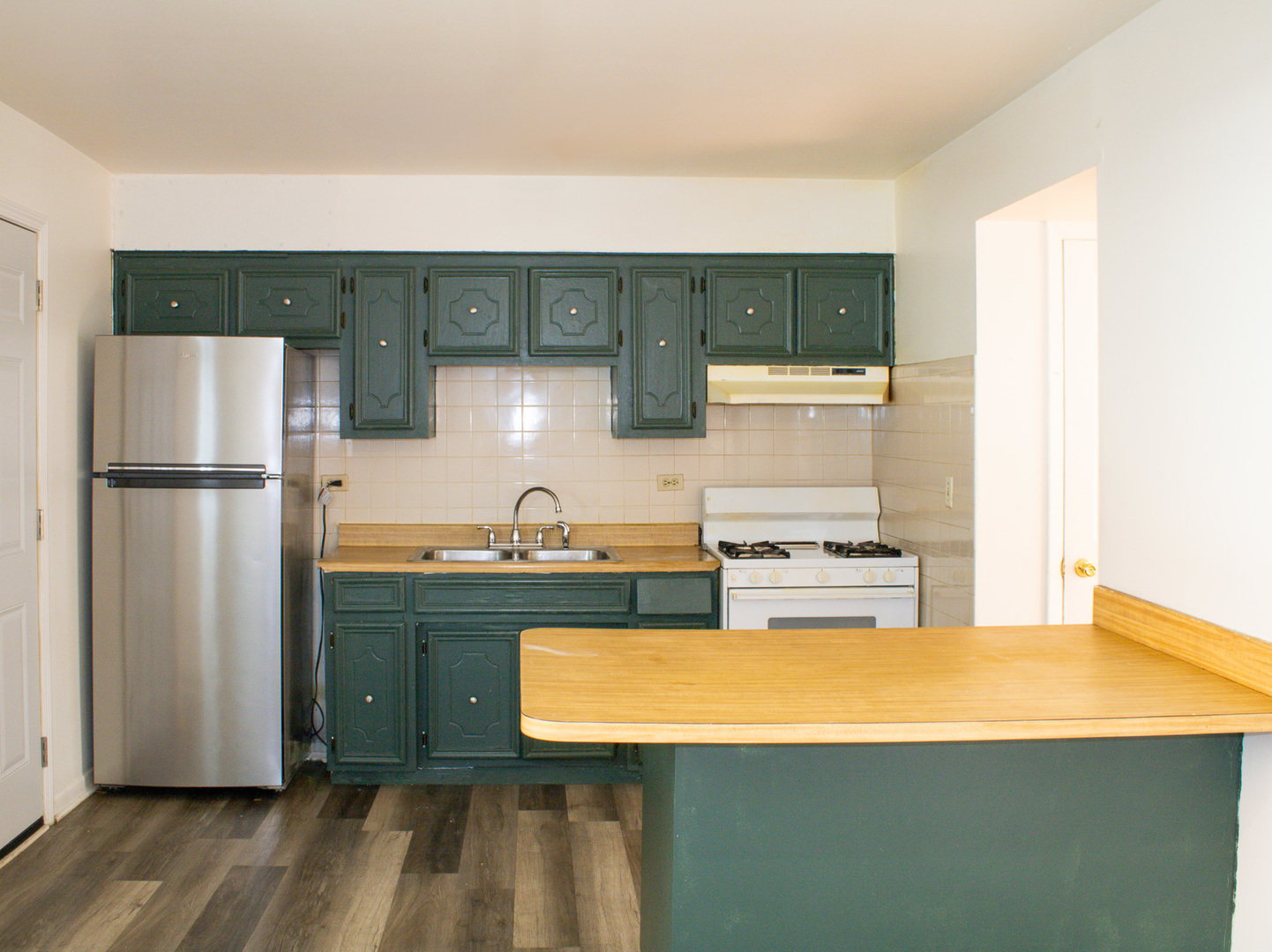 905 W North Avenue #A, Villa Park, IL 60181