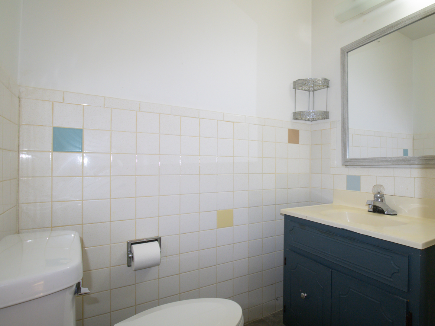 905 W North Avenue #A, Villa Park, IL 60181