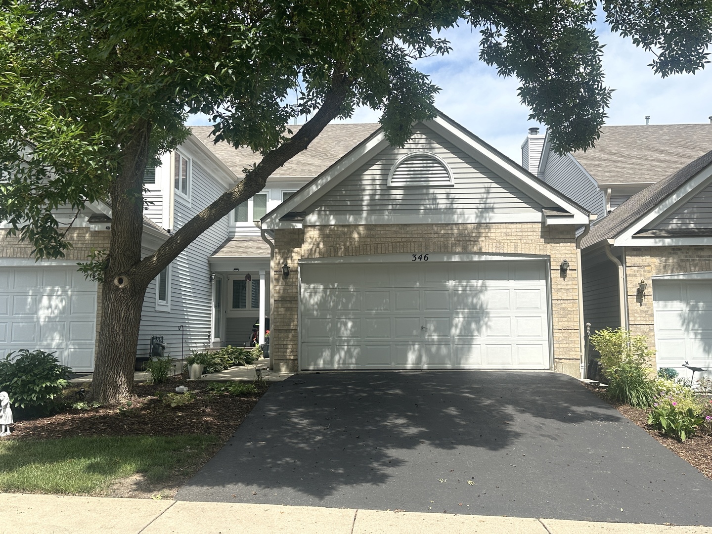 346 Bristol Lane, Fox River Grove, IL 60021