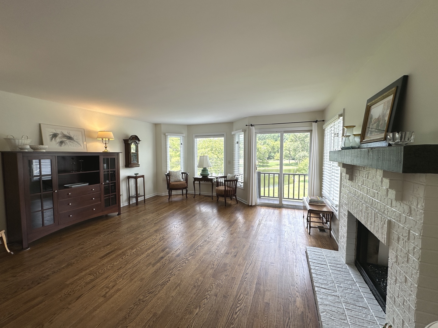 346 Bristol Lane, Fox River Grove, IL 60021