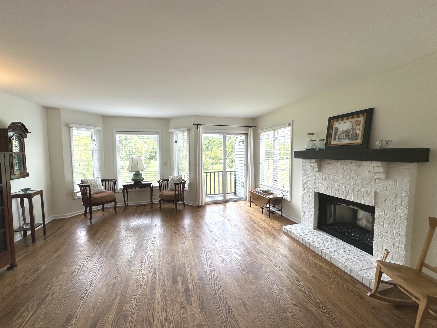 346 Bristol Lane, Fox River Grove, IL 60021