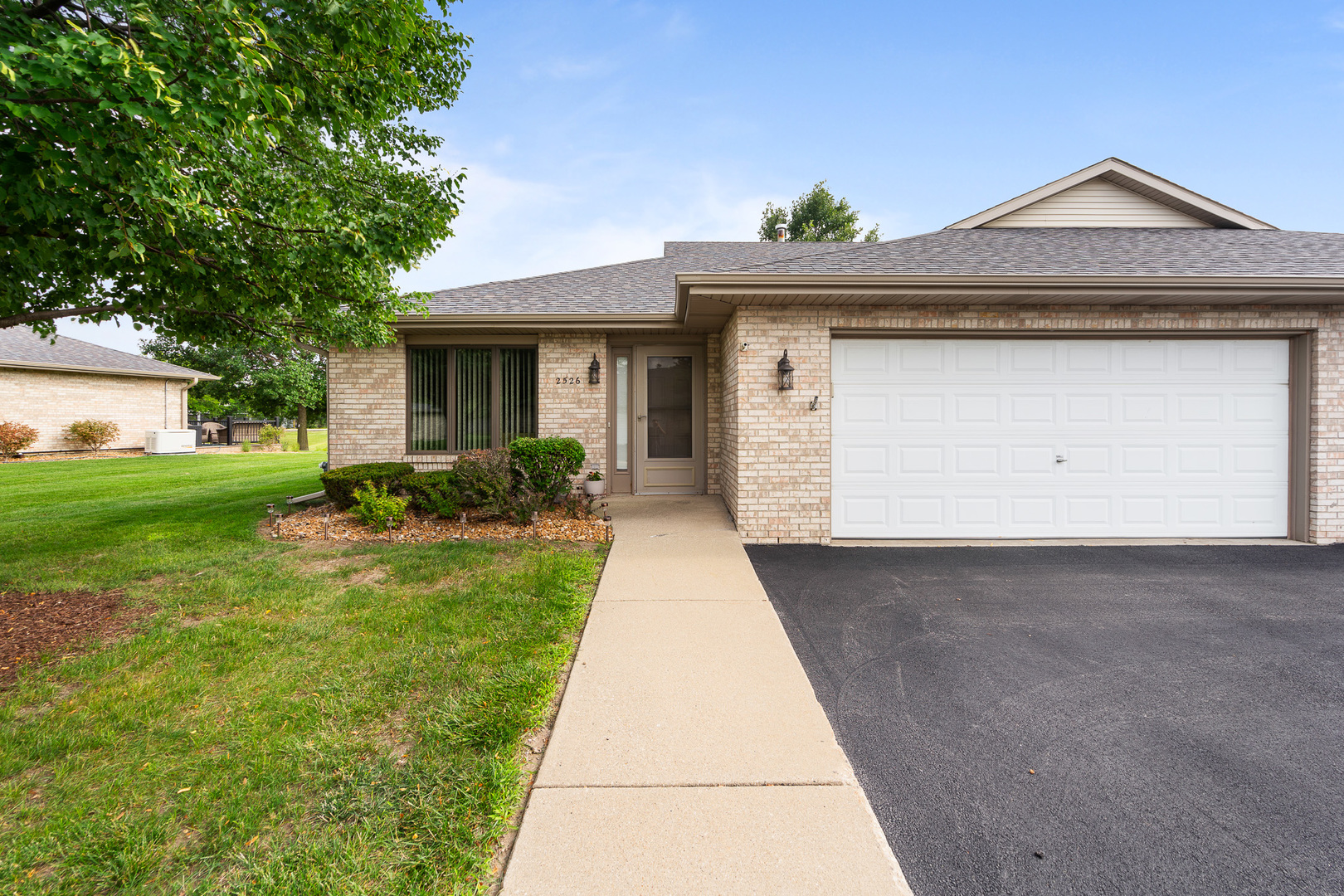 2526 Par Four Court, Joliet, IL 60436