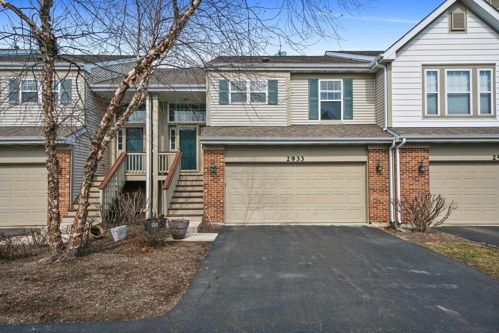 2933 Saganashkee Lane, Naperville, IL 60564