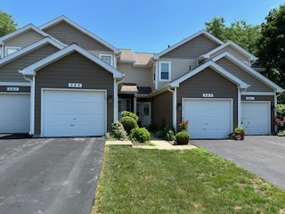 545 Woodcrest Drive #545, Mundelein, IL 60060