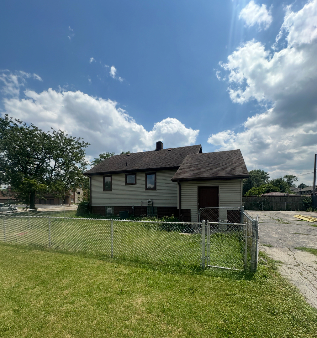 10800 S Ridgeland Avenue, Worth, IL 60482