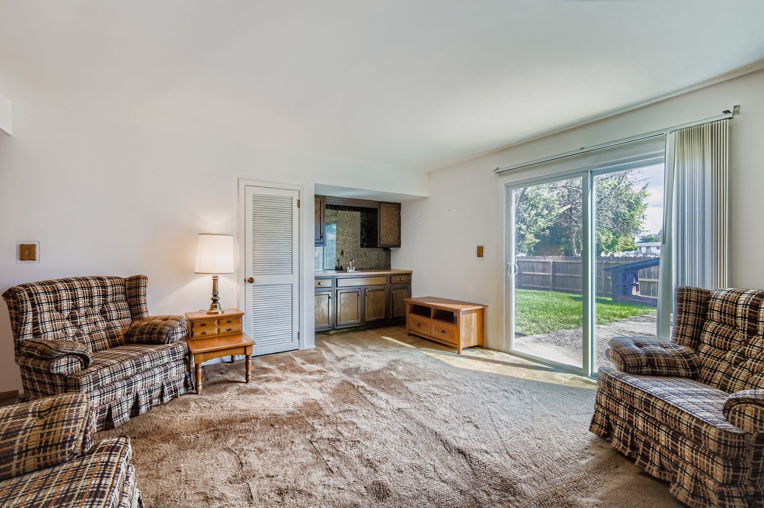 214 Cambridge Lane, Bloomingdale, IL 60108