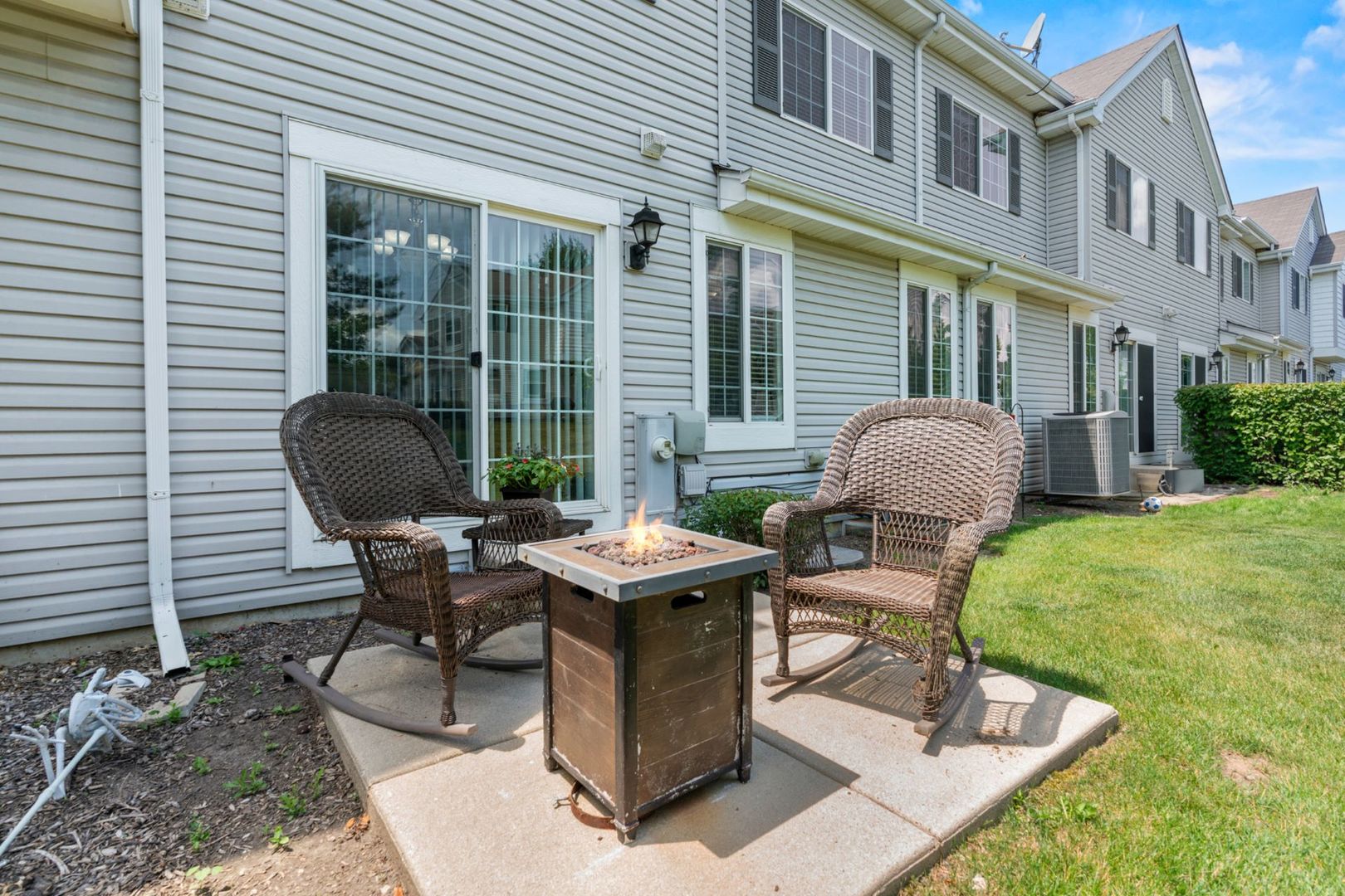 32487 N Rushmore Avenue, Lakemoor, IL 60051