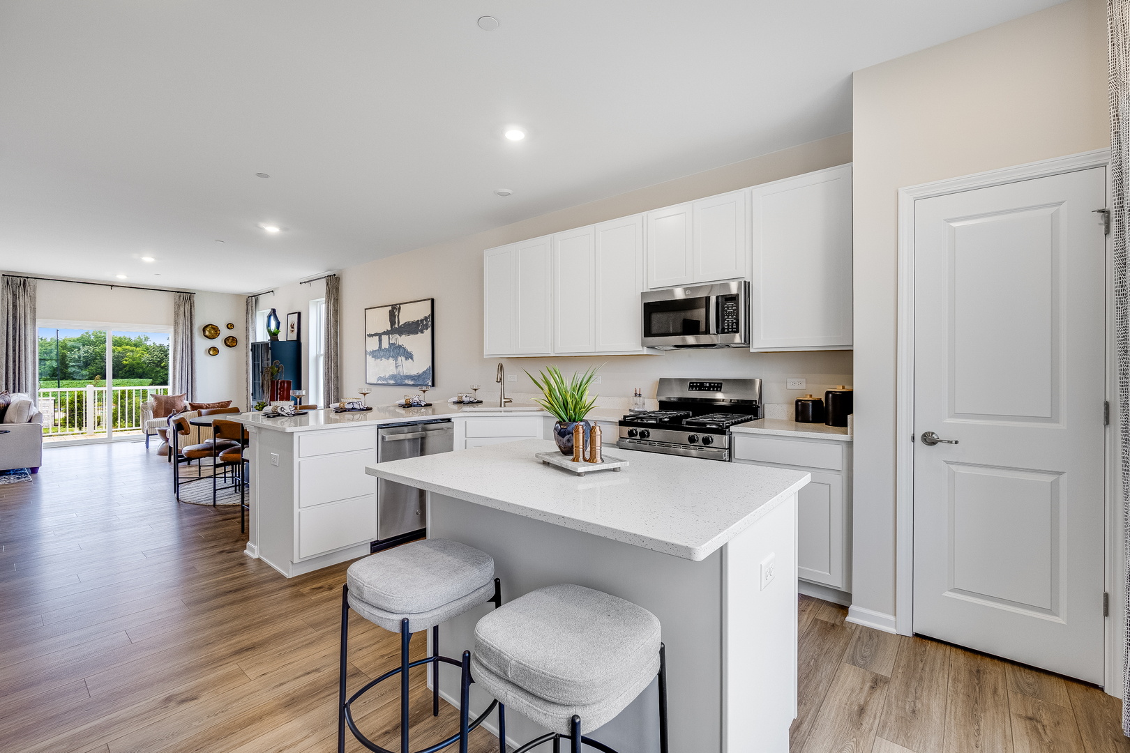 407 Red Oak Circle, Volo, IL 60020