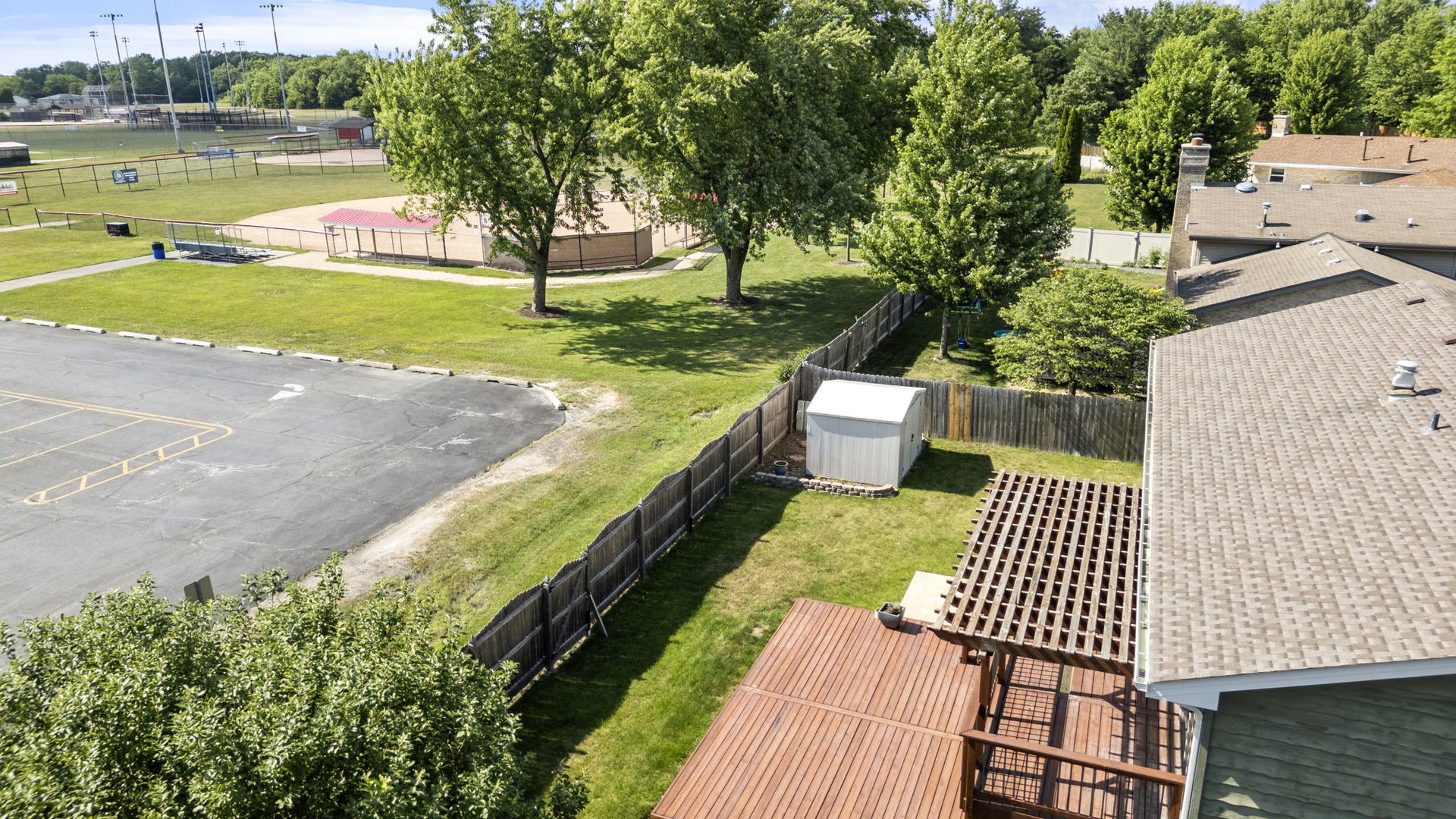 913 S Bentley Road, New Lenox, IL 60451