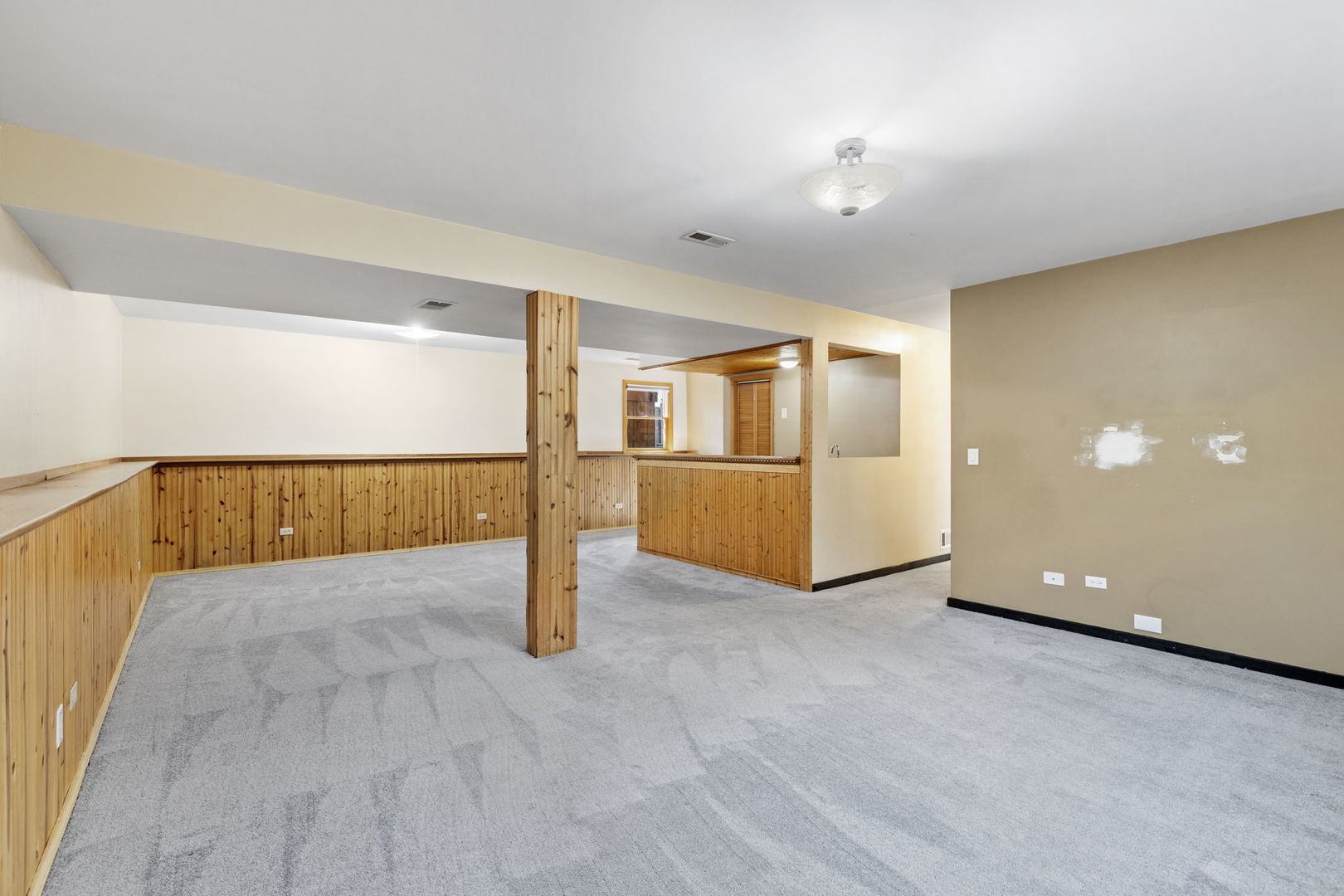 913 S Bentley Road, New Lenox, IL 60451
