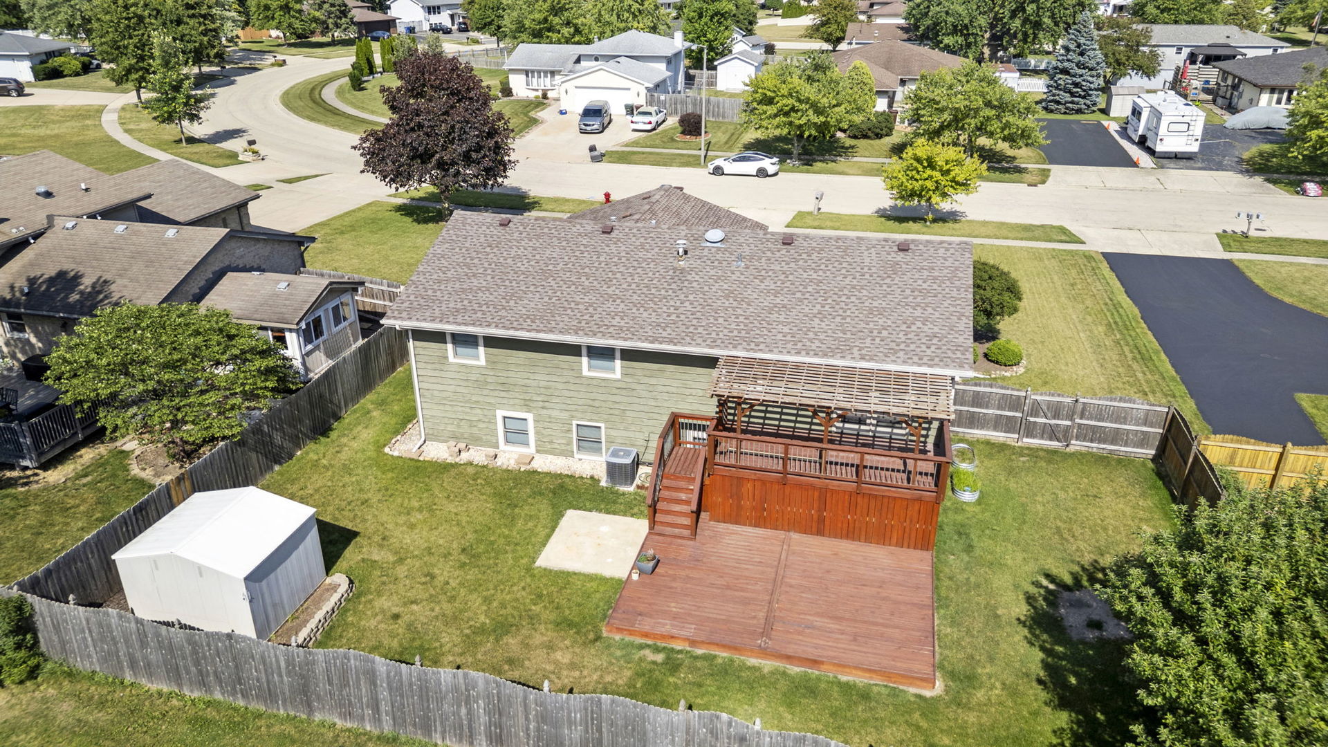 913 S Bentley Road, New Lenox, IL 60451