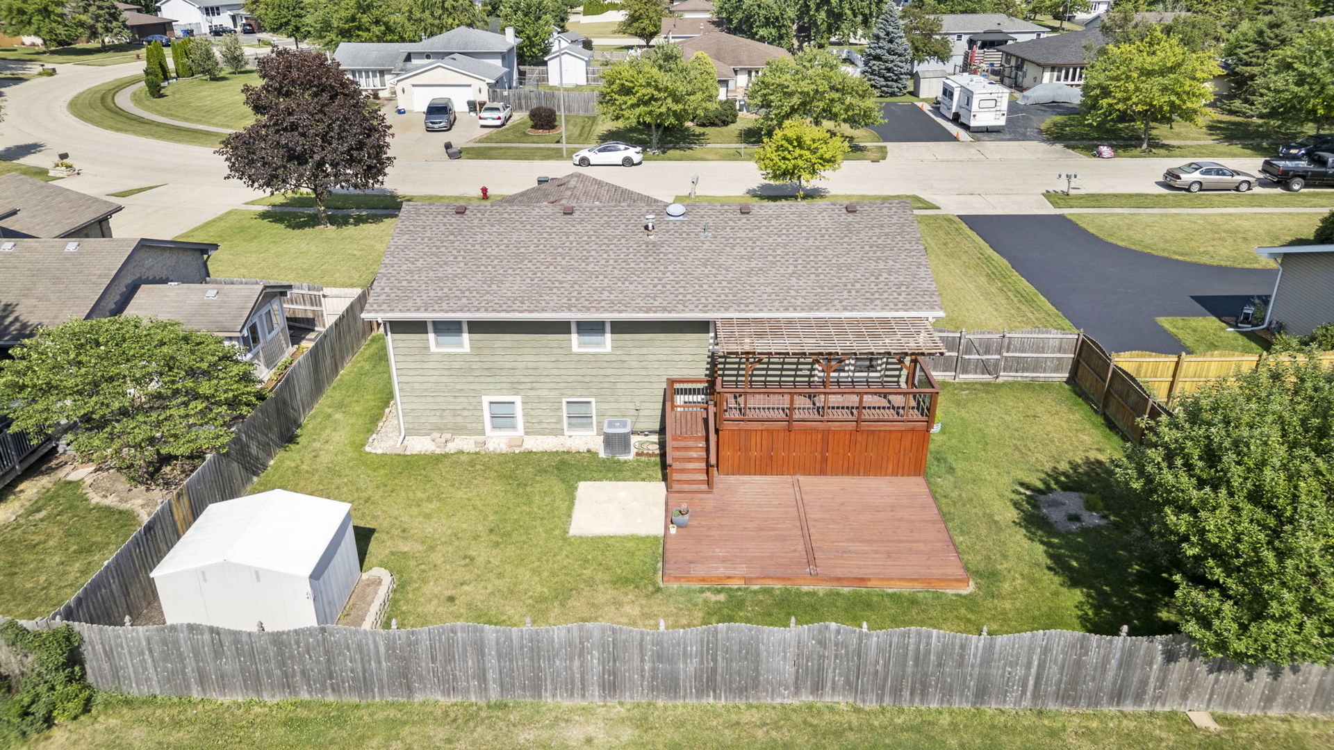 913 S Bentley Road, New Lenox, IL 60451