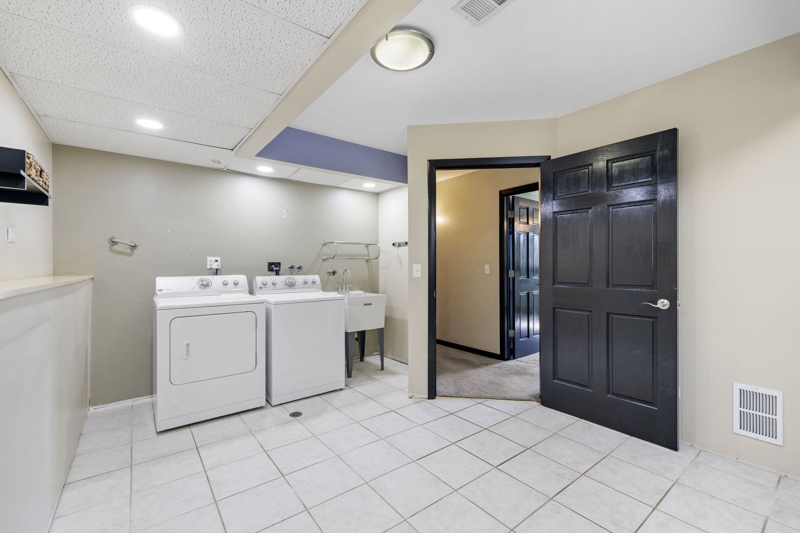 913 S Bentley Road, New Lenox, IL 60451