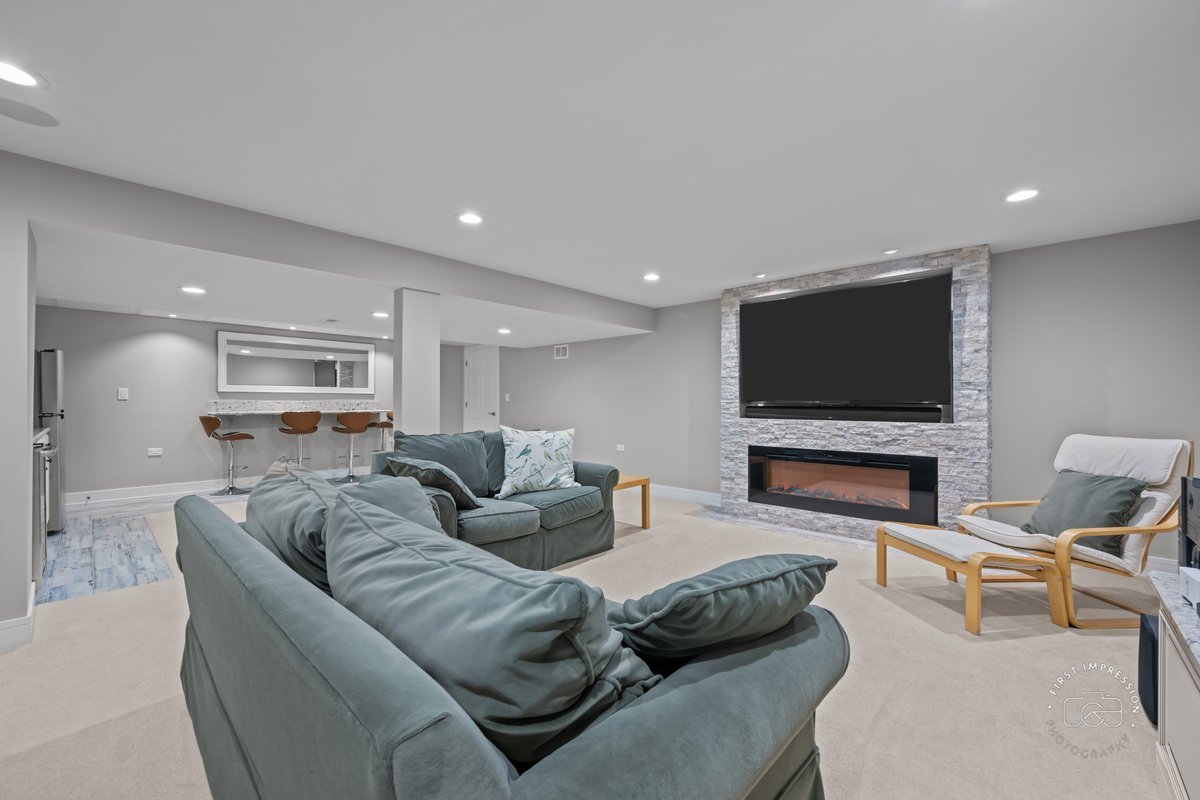 2337 Keim Road, Naperville, IL 60565