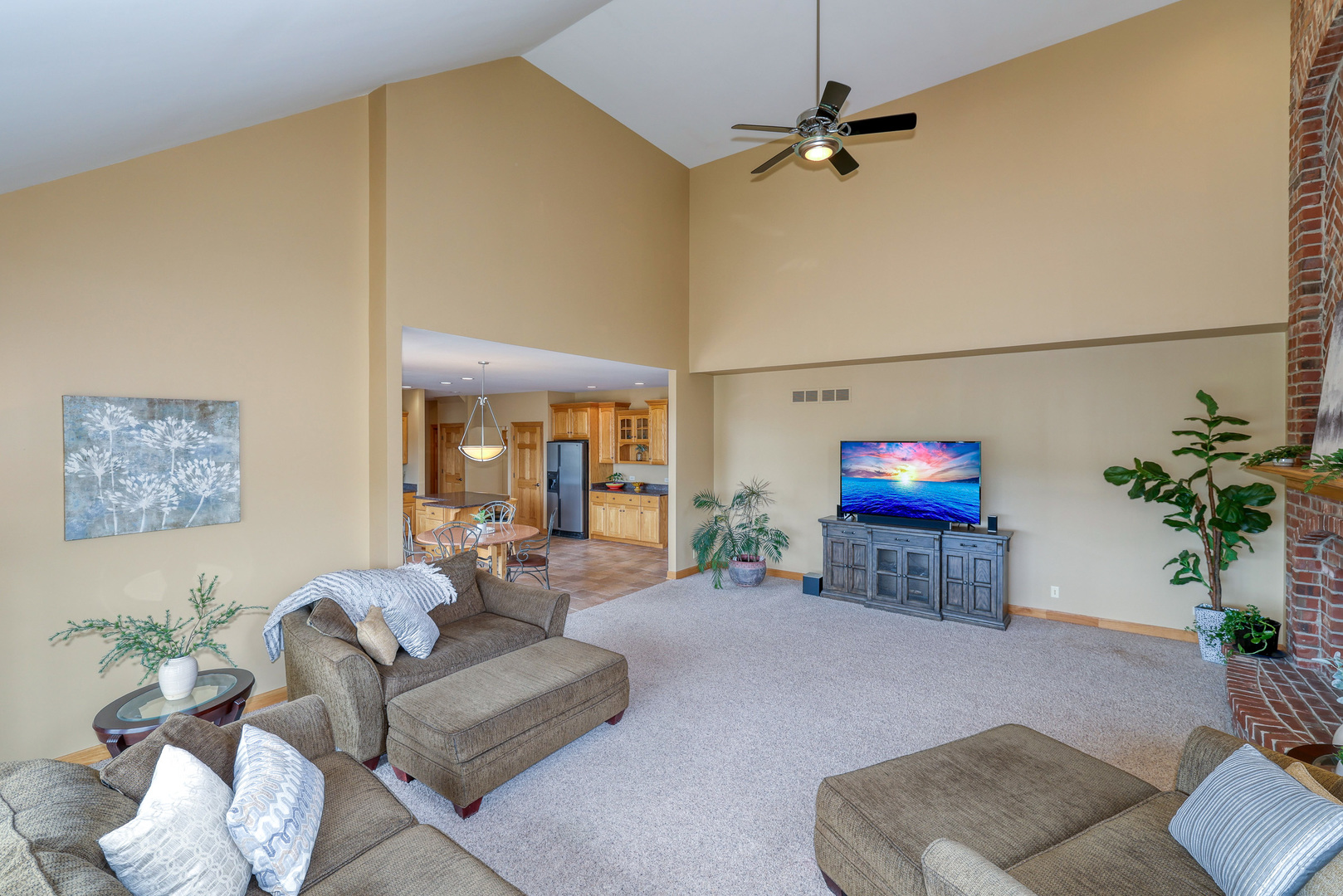 1272 Coyote Court, Hampshire, IL 60140