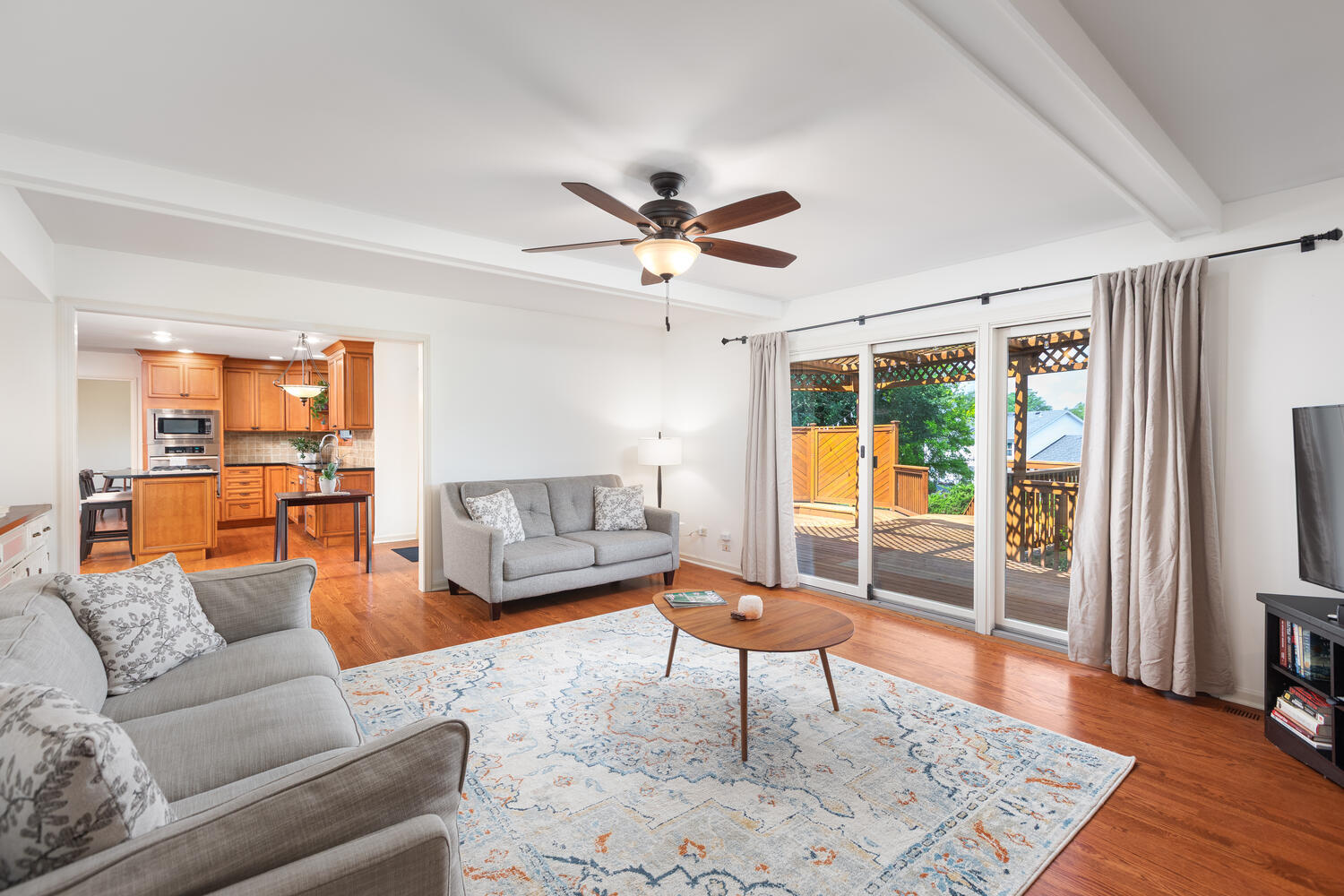 2261 Remington Drive, Naperville, IL 60565
