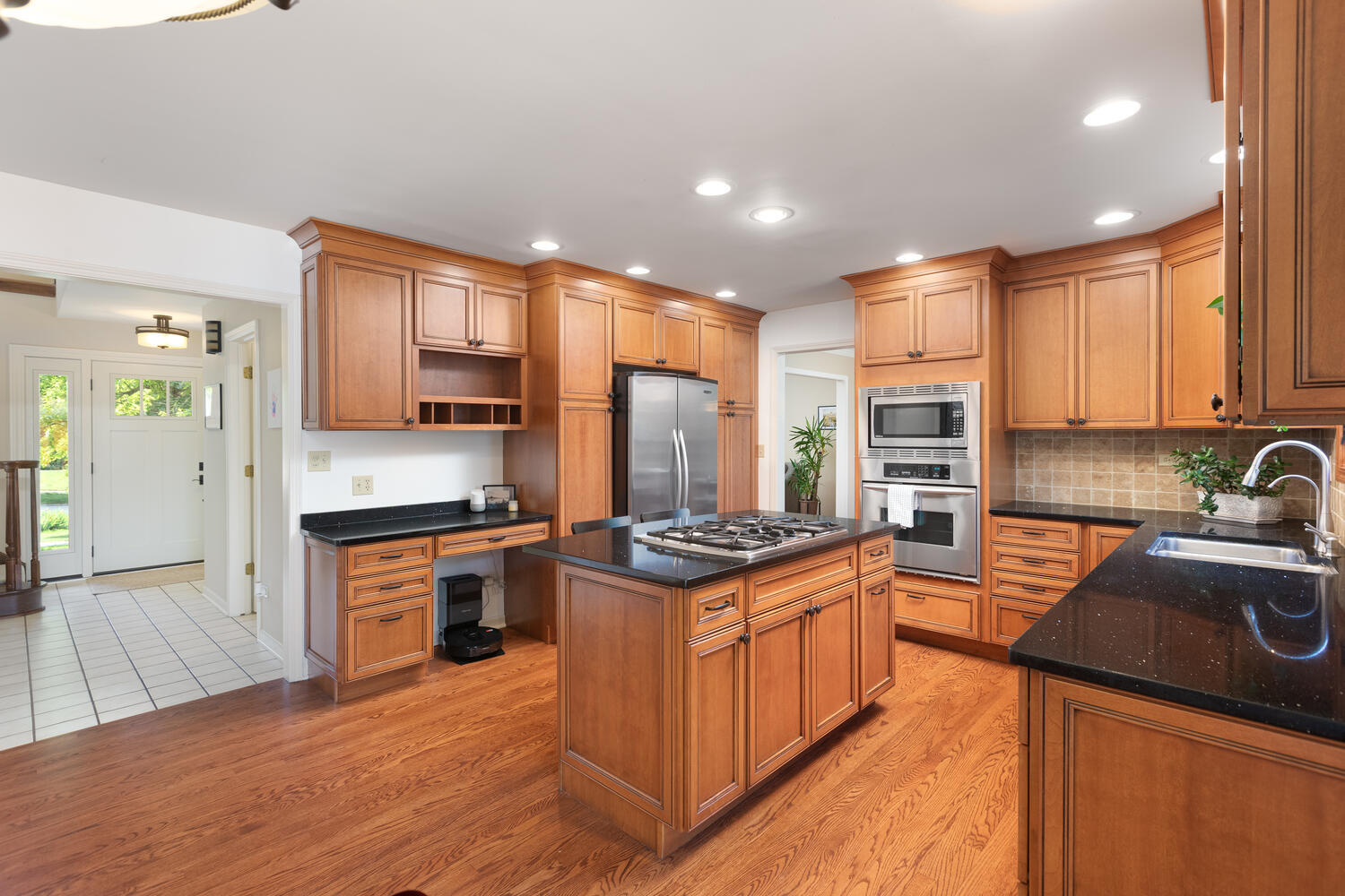 2261 Remington Drive, Naperville, IL 60565
