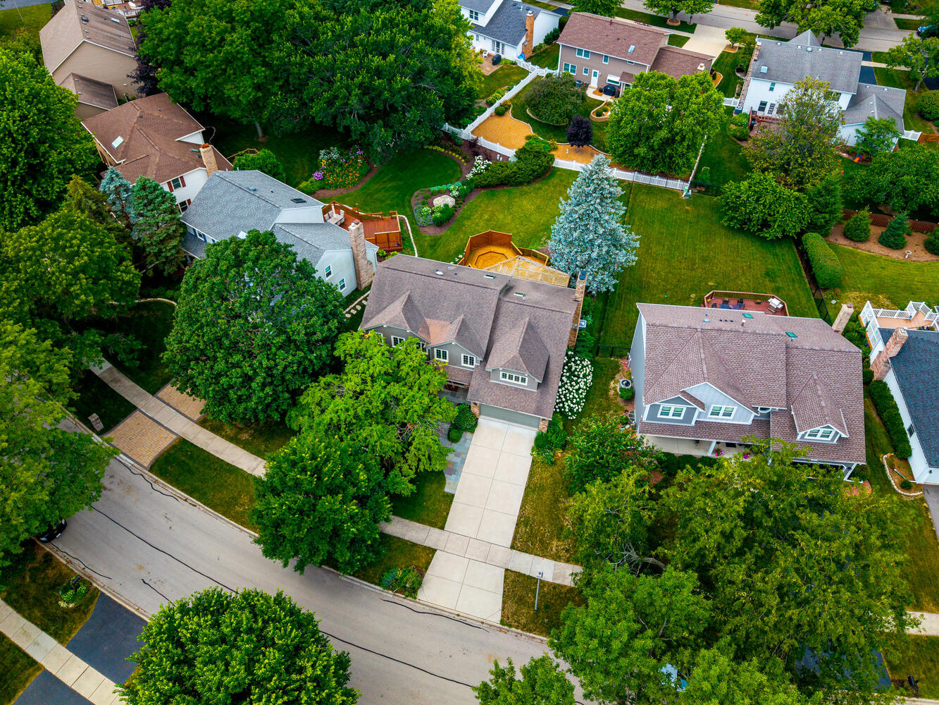 2261 Remington Drive, Naperville, IL 60565