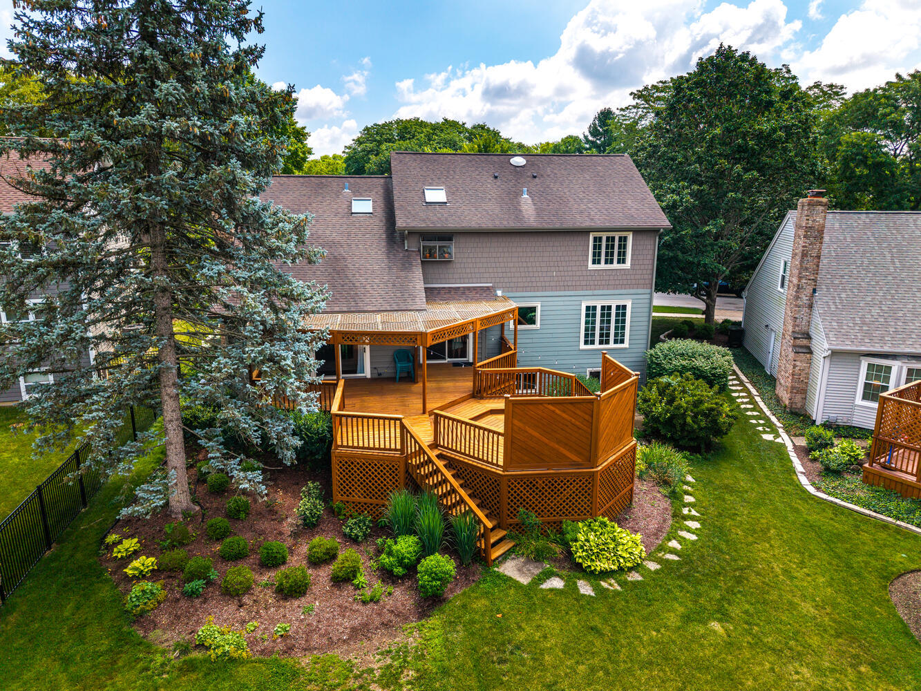 2261 Remington Drive, Naperville, IL 60565