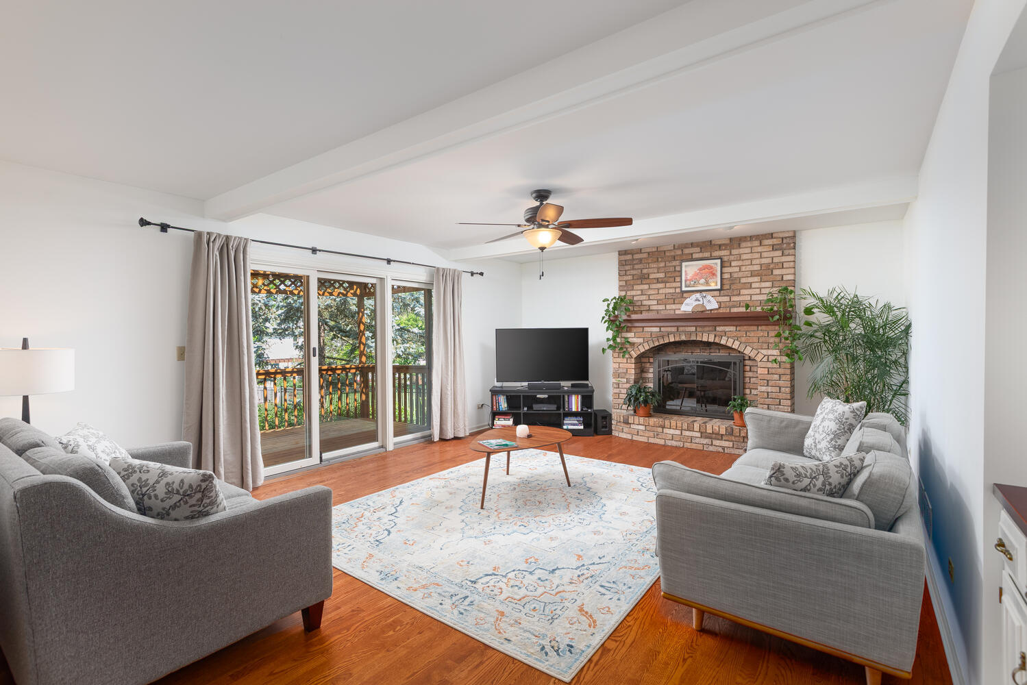 2261 Remington Drive, Naperville, IL 60565