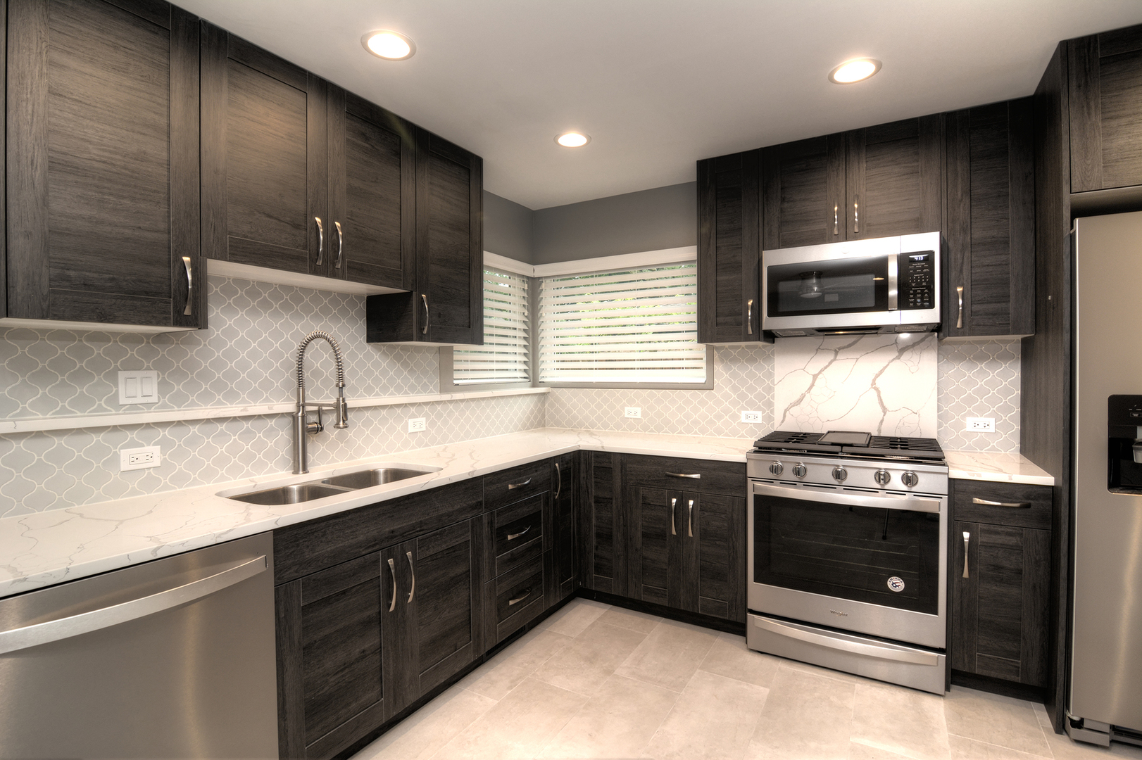 465 W Fremont Avenue, Elmhurst, IL 60126