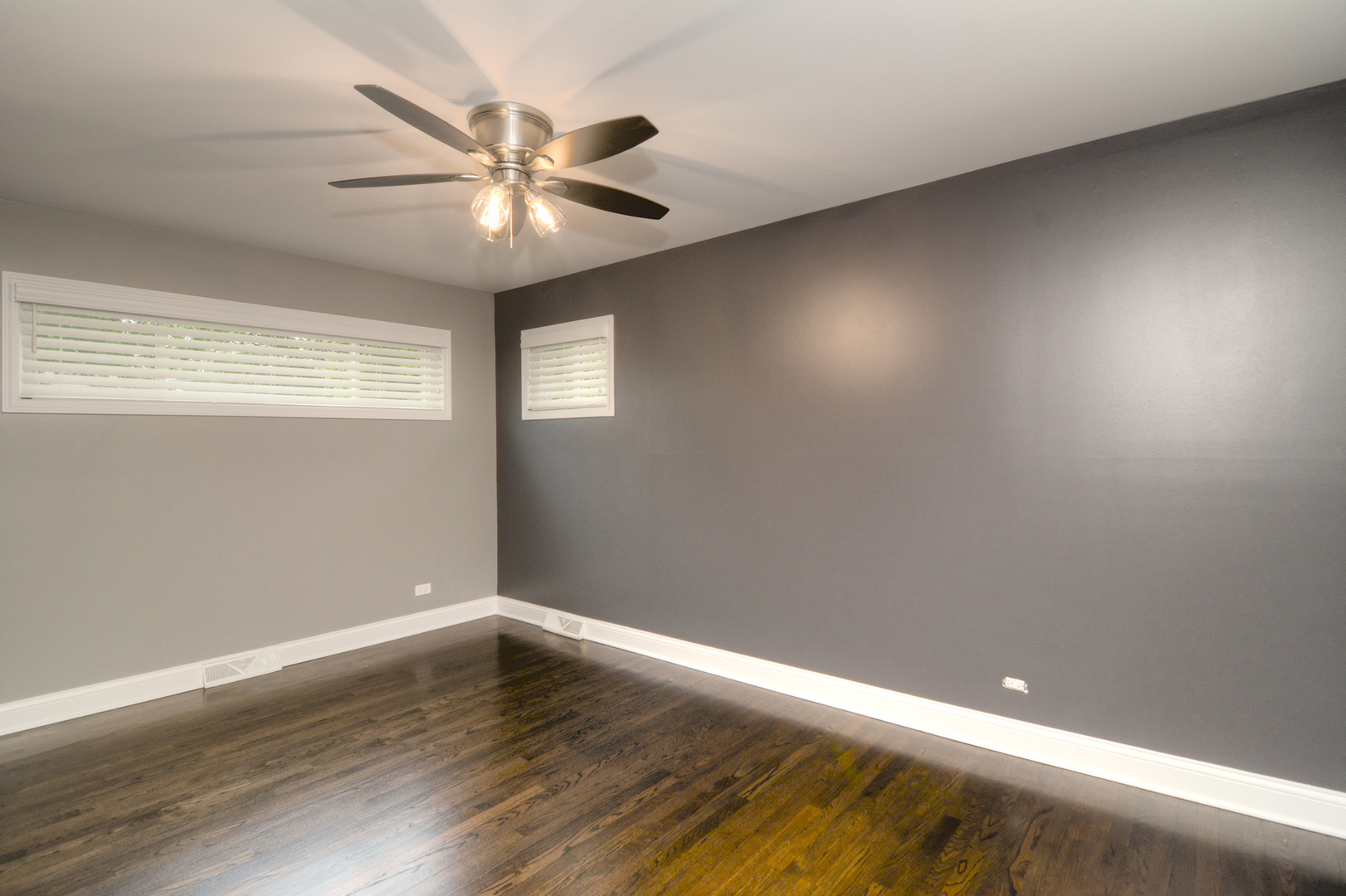 465 W Fremont Avenue, Elmhurst, IL 60126