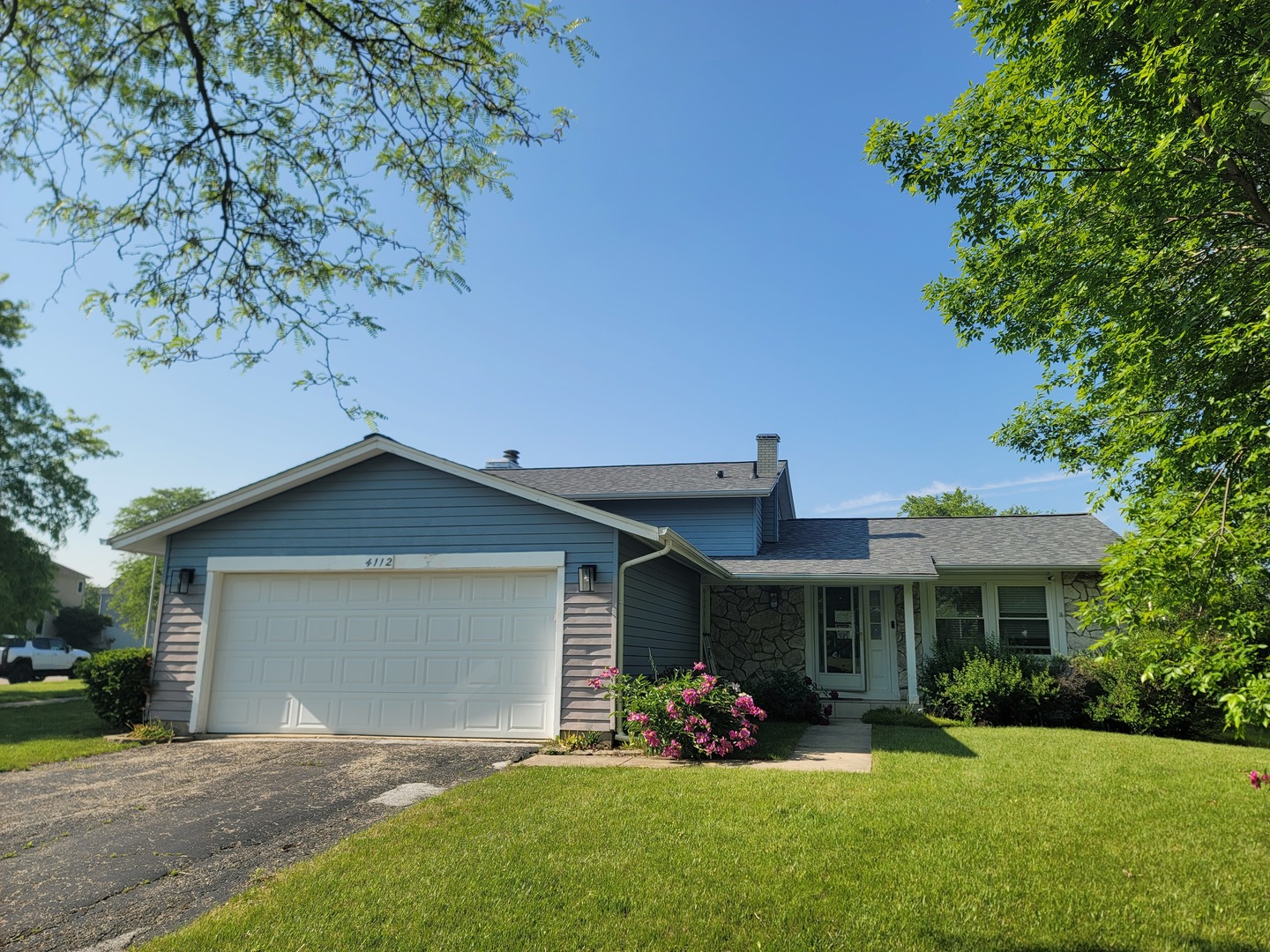 4112 Crimson Drive, Hoffman Estates, IL 60192