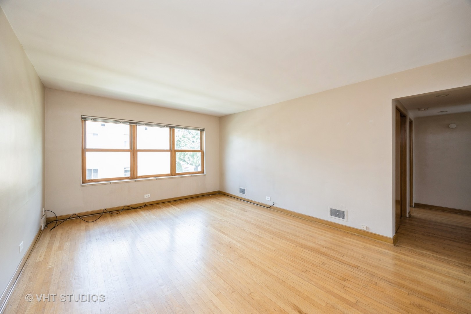 3024 Harlem Avenue #3, Riverside, IL 60546