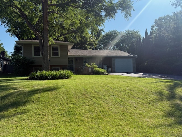 3S221 Sequoia Drive, Glen Ellyn, IL 60137